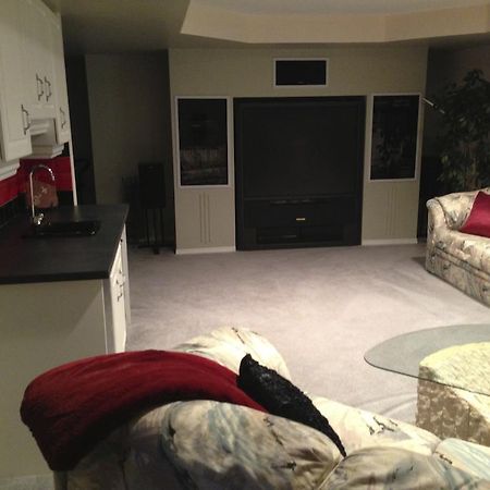 Bragg Creek Redwood Meadows Bed And Breakfast المظهر الخارجي الصورة