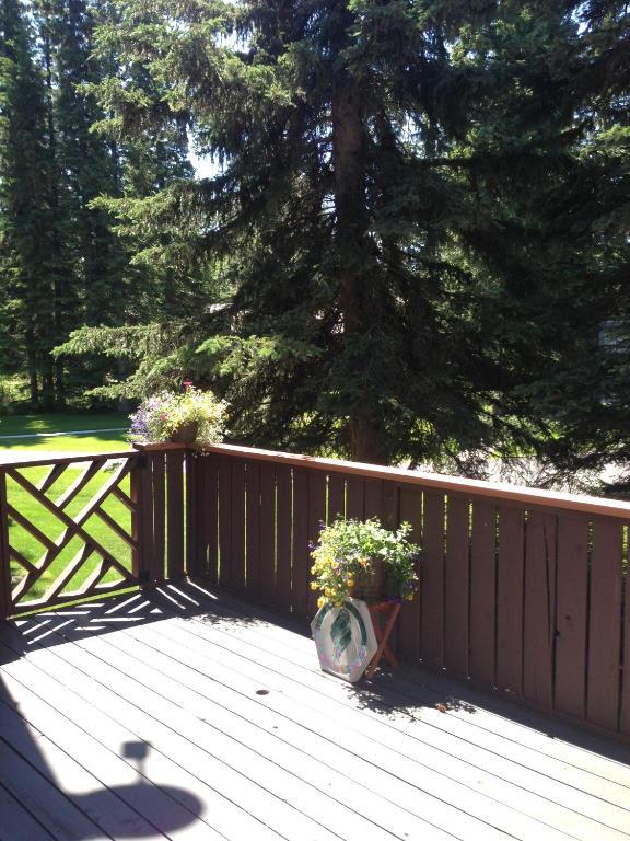 Bragg Creek Redwood Meadows Bed And Breakfast المظهر الخارجي الصورة