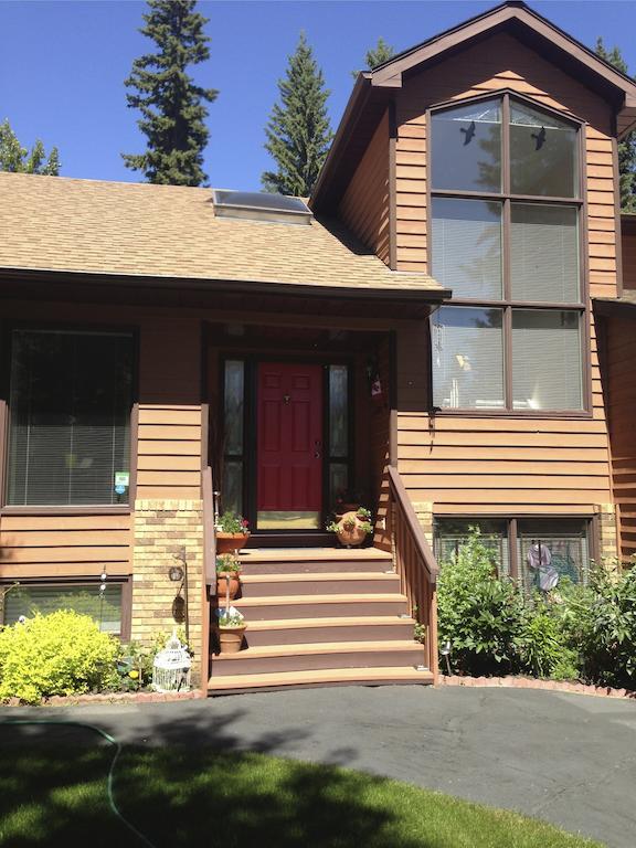 Bragg Creek Redwood Meadows Bed And Breakfast المظهر الخارجي الصورة