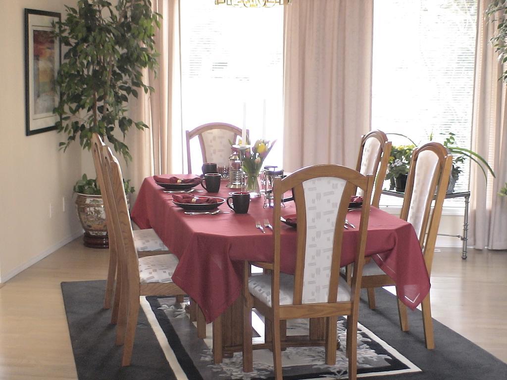 Bragg Creek Redwood Meadows Bed And Breakfast المظهر الخارجي الصورة