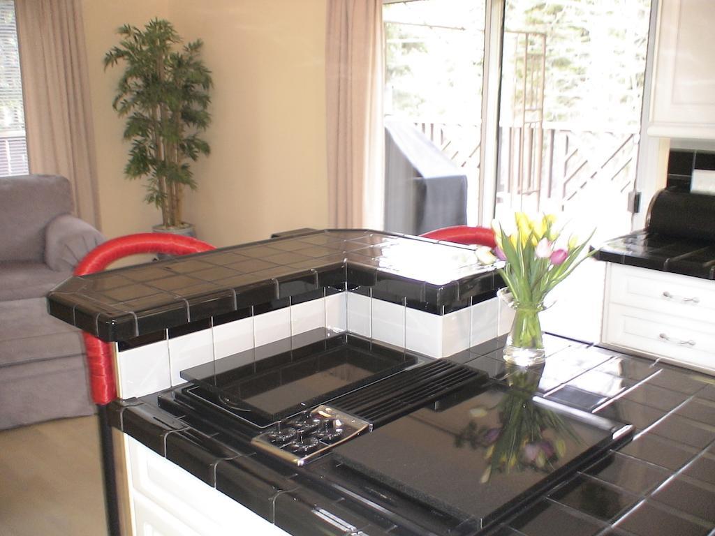 Bragg Creek Redwood Meadows Bed And Breakfast المظهر الخارجي الصورة